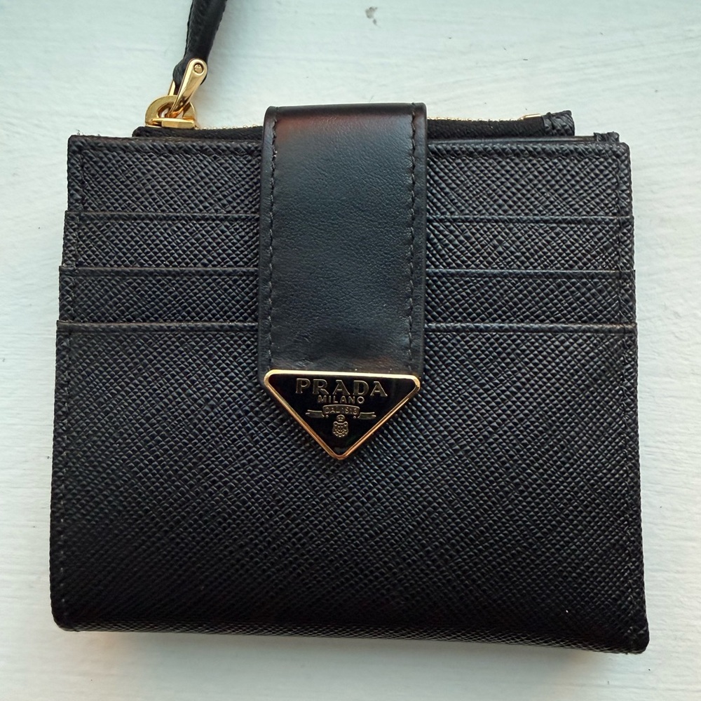 Prada Black Saffiano Leather Wallet - Picture 3 of 10